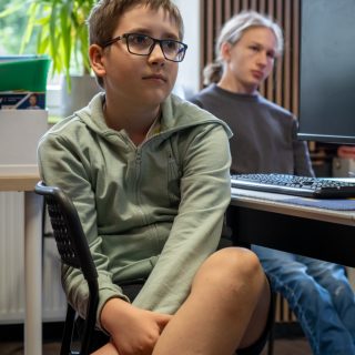 Pierwszy tydzień letnich warsztatów It-Club.Academy nazwaliśmy Foto & Video Master – to tydzień pracy nad produkcją zdjęć i filmów 🎥 – od koncepcji, przez realizację, aż po montaż i finalny efekt, a przy tym dobra zabawa!

Uczestnicy, poprzez połączenie zabawy i doświadczenia naszych specjalistów, przeszli wszystkie etapy procesu twórczego 📸 oraz mieli styczność z profesjonalnym sprzętem Studia Marathabitat @marathabitat.

To nie była symulacja ani zabawa w filmowców. To była realna produkcja i rzeczywiste doświadczenie. Gotowe materiały, opanowanie narzędzi i praktyka — to rezultat tygodnia 🔥 Foto & Video Master był warsztatem, który dostarczył cennego doświadczenia i wiele pozytywnych emocji.

#itclubacademy #IT_Club #it_club #architektura #kursfotograficzny #kursfotografii #gryplanszowe #grafika3dbiałystok #grafika3ddladzieci #robotykadladzieci #webdesign #Programowanie #kursydladzieci #Informatyka #robotyka #ProgramowanieDlaDzieci #grafikakomputerowa #scratch #Białystok #Edukacja #grafika3d #WarsztatyIT