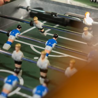 🎲 Gry planszowe w IT-Club.Academy już dzisiaj!

👉🏻 Każde spotkanie przy planszy to ćwiczenie logicznego myślenia, planowania i spostrzegawczości.

Podczas gry dzieci uczą się analizować sytuacje, podejmować decyzje i działać w zespole. To czas, w którym rozwijają się nie tylko umiejętności, ale i relacje, cierpliwość oraz wzajemny szacunek.

Atmosfera 🔥 naszych spotkań jest pełna emocji, uśmiechu i pozytywnej energii —
co pokazują zdjęcia z poprzedniego spotkania!

#itclubacademy #it_club #gryplanszowebiałystok #gryplanszowe #kursydladzieci #Białystok